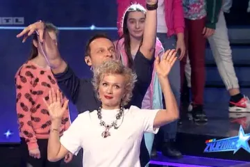 Enis je od Vanne napravio marionetu