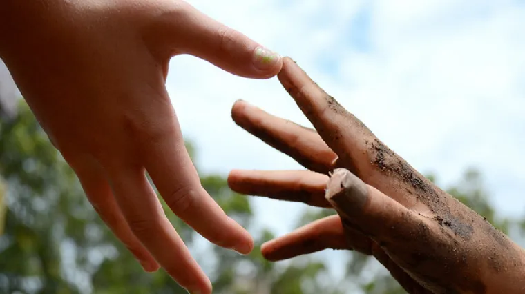 Kupila dobitnu srećku na lutriji pa pomogla siroma&scaron;nom čovjeku s ulice