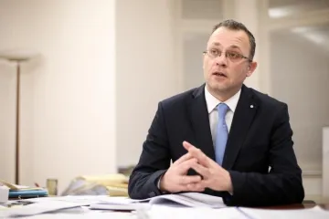 Predsjednica šalje Hasanbegovića na sinodu Srpske pravoslavne crkve