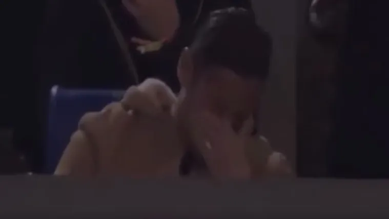 Pogledajte kako su navijači rasplakali najvećeg u povijesti kluba