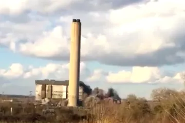 Ove godine je trebala biti uništena: jedan mrtav u urušavanju termocentrale izvan pogona u Britaniji