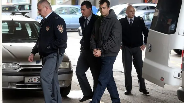 Kopao djevojci oči i pretukao joj sestru, pa dobio 15 dana zatvora