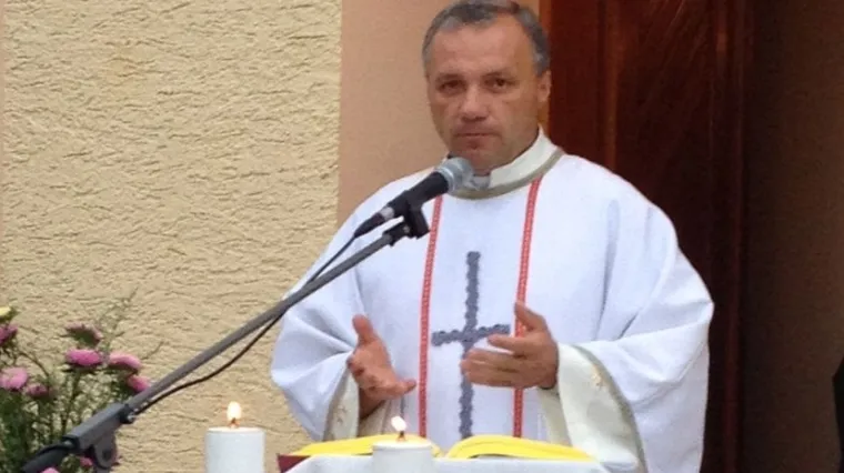 Pokrenuta peticija za smjenu župnika Pavla Mesarića