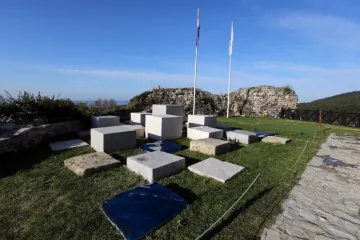 Jedan od šefova HDZ-ove koalicije želi preseliti Oltar Domovine