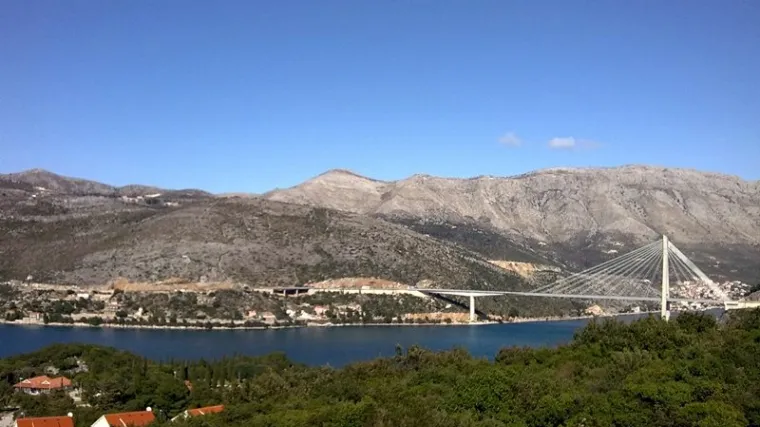 &Scaron;to se s javnim povr&scaron;inama događalo za vrijeme Mladena Falkonija