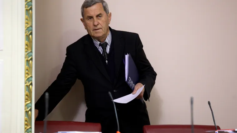 Iako nije oženjen niti ima djecu, don Grubišić stavio u džep 17.000 kuna za 'odvojeni život od obitelji'