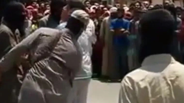 Tajna snimka iz srca ISIL-a: džihadisti kažnjavaju svoje zapovjednike zbog navodne izdaje