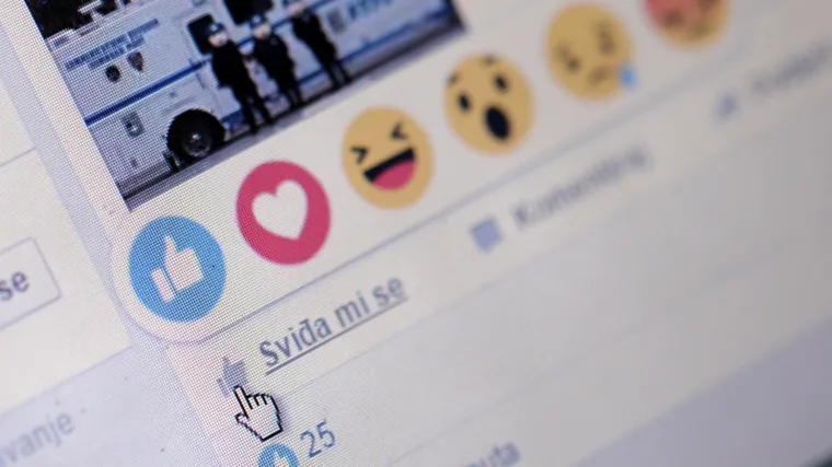 Ne stavljajte slike djece na Facebook: Francuska prijeta kaznama, a mi smo istražili kakav je kod nas sustav kontrole