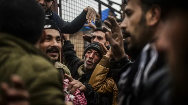 Gotovo 13.000 izbjeglica blokirano na granici, Grčka će proglasiti izvanredno stanje?