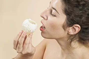 Ovaj uređaj pretvara plastični otpad u sigurne, jestive gljive