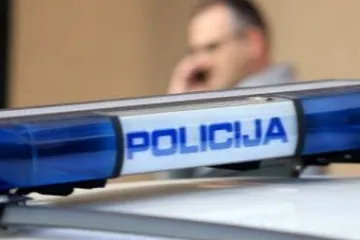 Razbojnici pokušali raznijeti bankomat dinamitom: policija blokirala cestu prema Zaprešiću