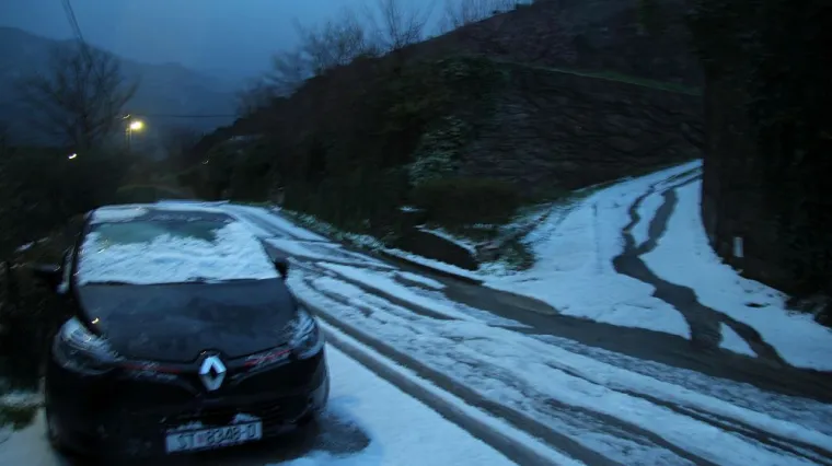 'Napadalo je 10 centimetara leda'