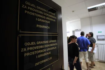 'Nad nama se provodi administrativno nasilje'