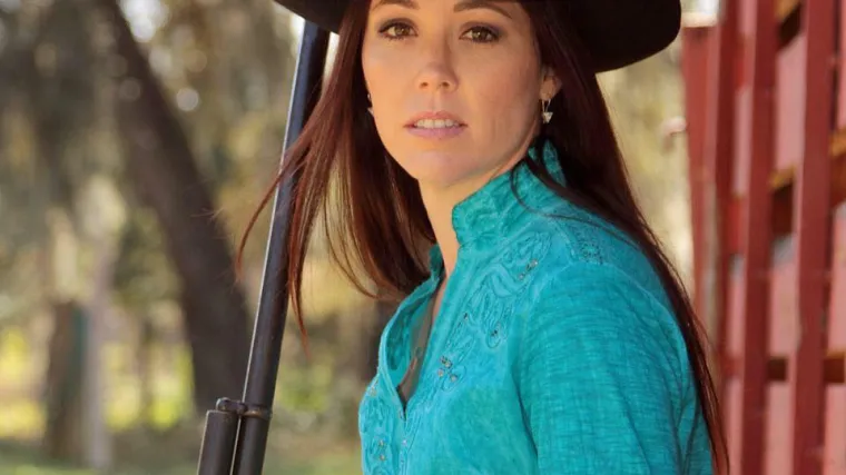 Žestoku pobornicu oružja u leđa upucao sin (4)