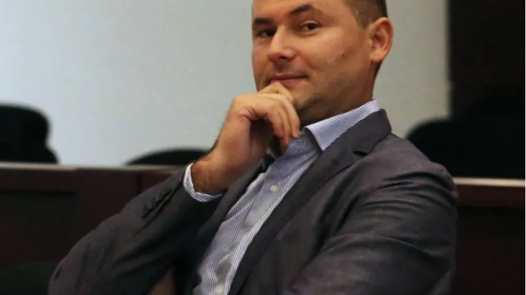 Umjesto da fra &Scaron;ime Nimac vrati Crkvi milijune, sud odlučio da Crkva mora platiti Nimcu!