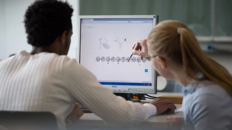 Pre&scaron;li su tisuće kilometara, bez roditelja, a sada žive svoj san