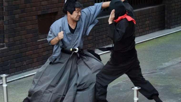 Traži se &scaron;est hrabrih du&scaron;a koje će spasiti japansku provinciju