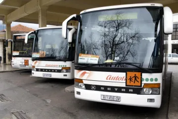 Vladajući se predomisili, traže novac kojim bi pokrili subvencije za učenike