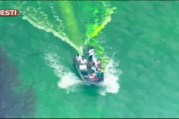 Uoči Dana sv. Patrika u Chicagu obojili rijeku u zeleno