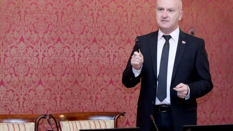 'Jo&scaron; je bolji kandidat jer je prosvjedovao protiv hrvatske vlasti za koju se borio'