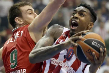 Igrač Crvene zvezde dobio batine ispred noćnog kluba uoči utakmice sa Cedevitom