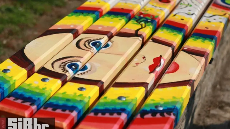 Klupe u sredi&scaron;tu Osijeka u novom ruhu