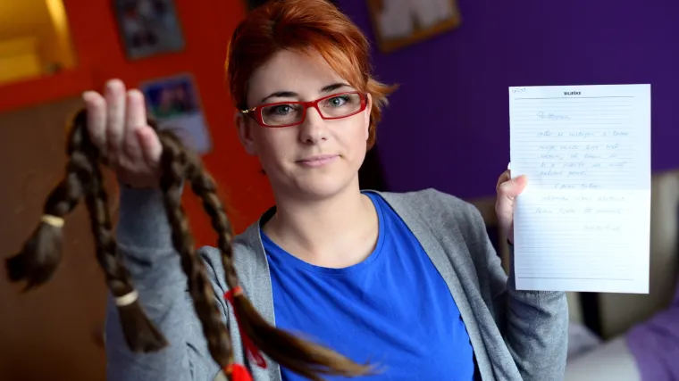 Predivna gesta jedne majke: udruzi 'Kosa' poklonila pletenice njene preminule kćeri