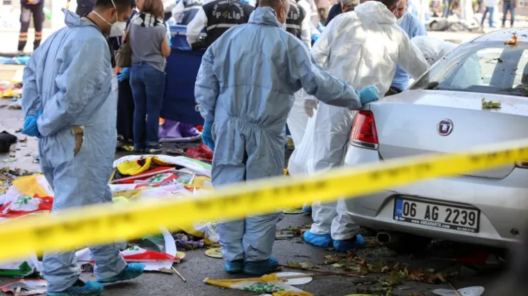 Četiri osobe poginule su u dva odvojena incidenta