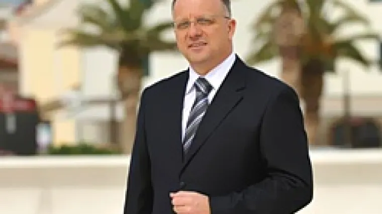 Novalja izabrala gradonačelnika u prvom krugu, Gradiška će ga birati u drugom krugu