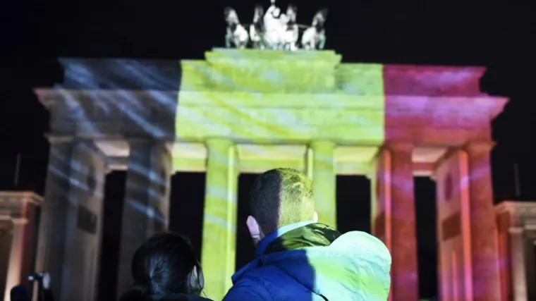 Svjetske znamenitosti osvijetljene bojama belgijske zastave