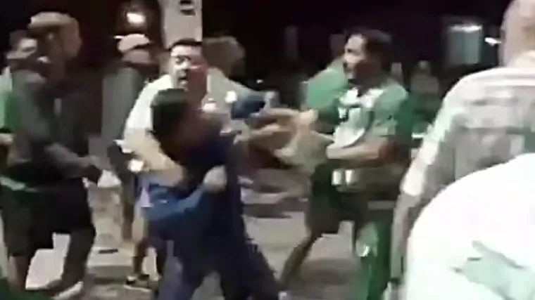 Trener argentinskog prvoligaša potukao se s navijačima na benzinskoj