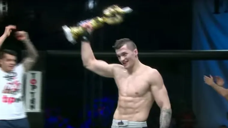 Vitez iz Viteza brutalno pretukao Psihopatu iz Crne Gore