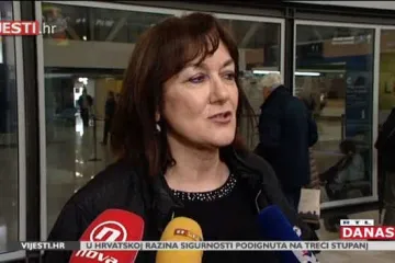 Hrvatski europarlamentarci se vratili kući: sutra proglašen Dan žalosti