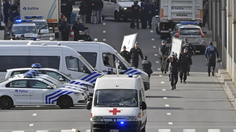 Belgijska televizija tvrdi: nadzorne kamere pokazuju da je napadač u metrou imao pomagača