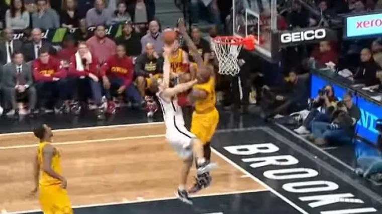 Bogdanović preletio preko kralja Jamesa i zabio fantastičan ko&scaron;