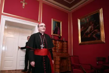 Bozanić čestitao vjernicima Uskrs i upozorio: 'Nepovjerenje je otrov koji se širi društvom'