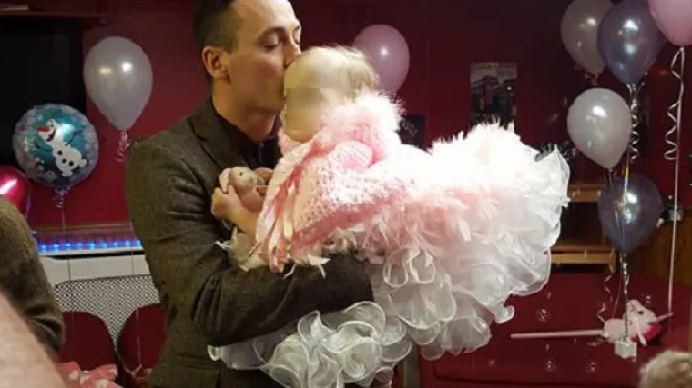 Otac oženio svoju dvogodi&scaron;nju kćerkicu, razlog će vas ganuti do suza