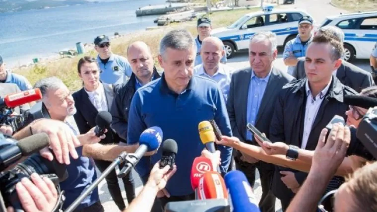 Karamarko stiže u Dubrovnik, sastaje se sa županom i svim gradonačelnicima i načelnicima