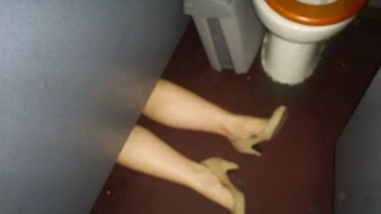 WC dasku biste nakon nužde zaista trebali spustiti