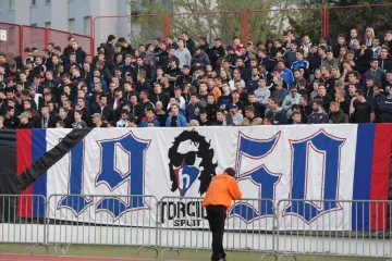 OPROŠTAJ OD LEGENDE: Torcida i igrači oprostili se od Žana Ojdanića