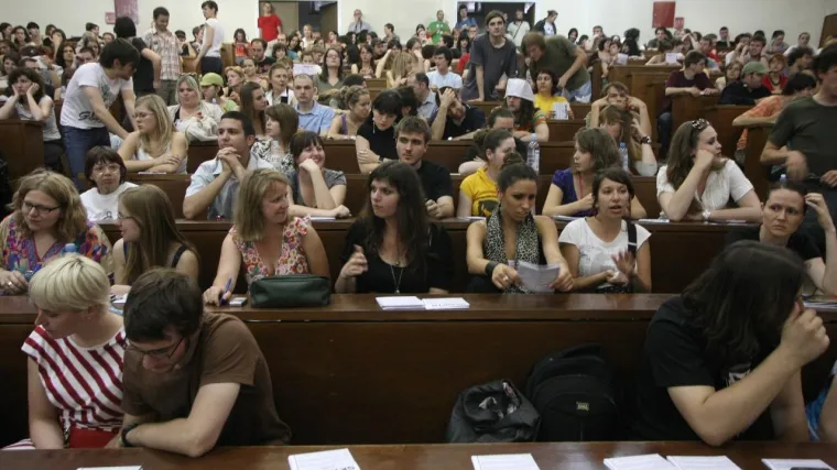 Čak 70 posto studenata želi otići raditi i živjeti u inozemstvo