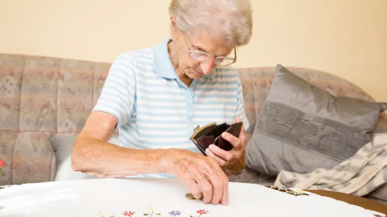 Stogodi&scaron;nja &Scaron;veđanka dobila je poziv koji ju je &scaron;okirao