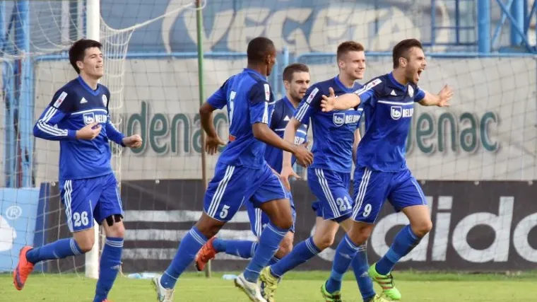 Slaven pregazio Rijeku s 3-0 i pro&scaron;ao u finale Kupa!