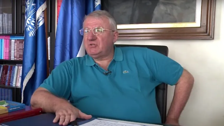 'Neka Kolinda stavi madrace na pod jer mojih 130 i njenih 120 kila krevet neće podnijeti'