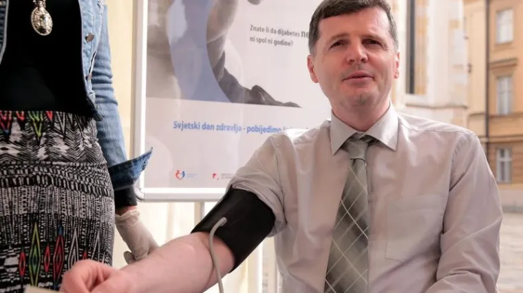 'Svi koji dođu na Hitnu, a nisu hitni slučajevi, platit će 150 kuna!'