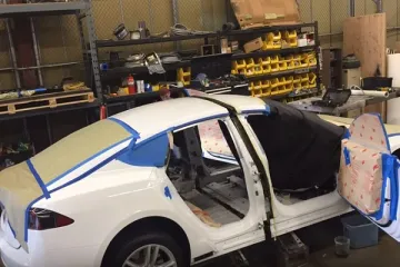Teslin Model S prepiljen je na dva dijela, no razlog za to nije loš