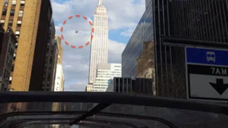 'Nevidljivi vanzemaljski brod' snimljen iznad Empire State Buildinga