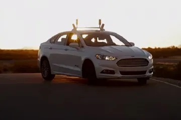Ford vozi kirurški precizno u potpunom mraku