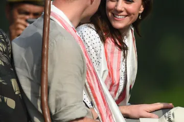 Kralj i kraljica džungle: Kate Middleton u ležernim Zara trapericama s Williamom u obilasku safarija