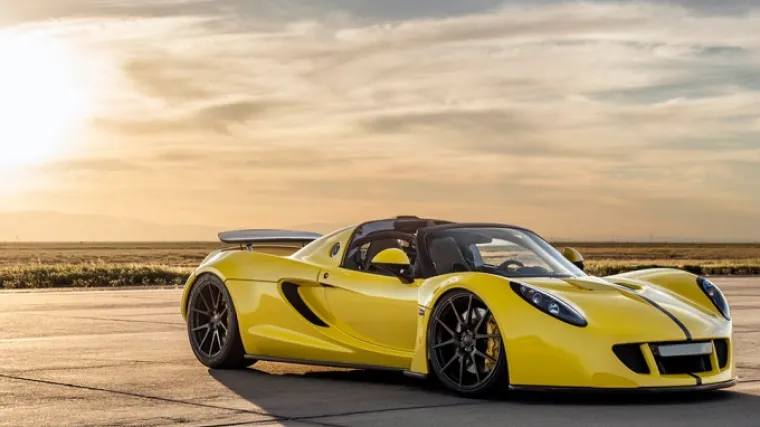 Hennessey Venom GT Spyder s vjetrom u kosi postiže brzinu od 427,4 km/h